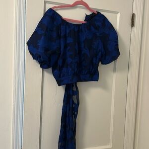 House of Harlow top with tie